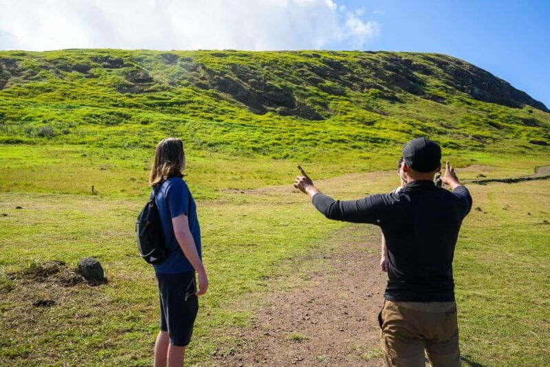 easter-island-moai-full-day-private-tour