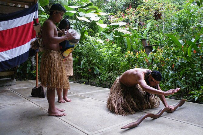 ecocentro-danaus-maleku-indigenous-presentation