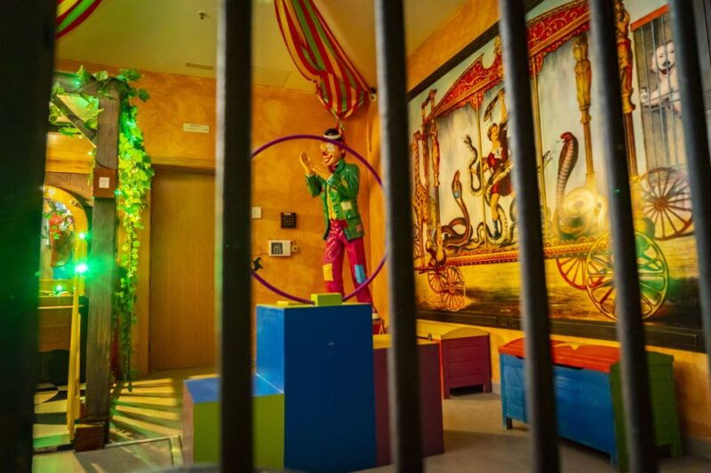 escape-room-the-gratest-show-on-earth-at-holidayworld