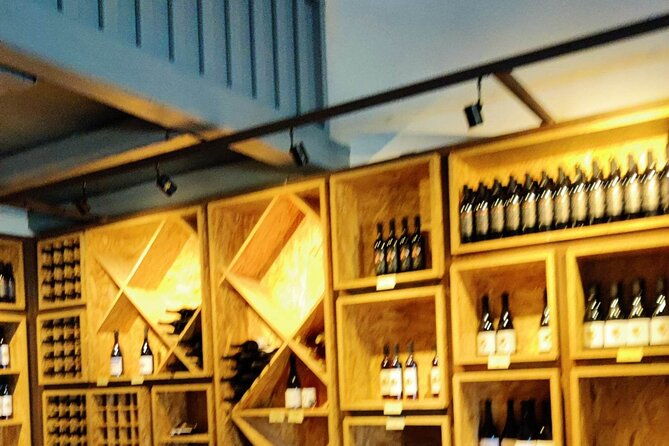 exclusive-wine-tour-in-santorini