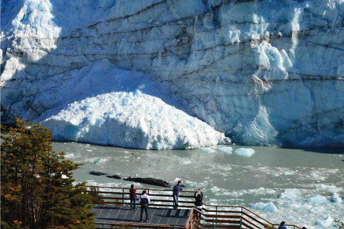 excursion-to-perito-moreno-glacier-with-boat-navigation