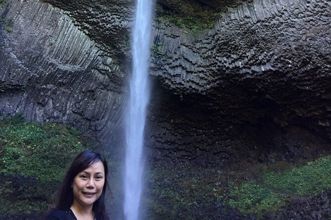explore-columbia-river-gorge-half-day-small-group-hiking-tour