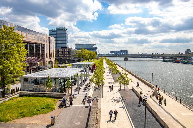 explore-the-instaworthy-spots-of-cologne-with-a-local