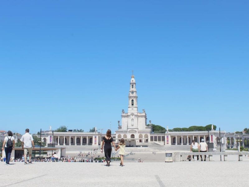 fatima-sanctuary-and-aljustrel-village-private-guided-tour