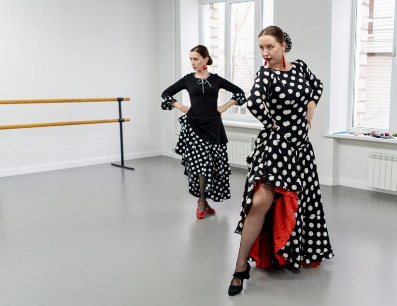 flamenco-dance-lesson-60-minute-class-in-seville