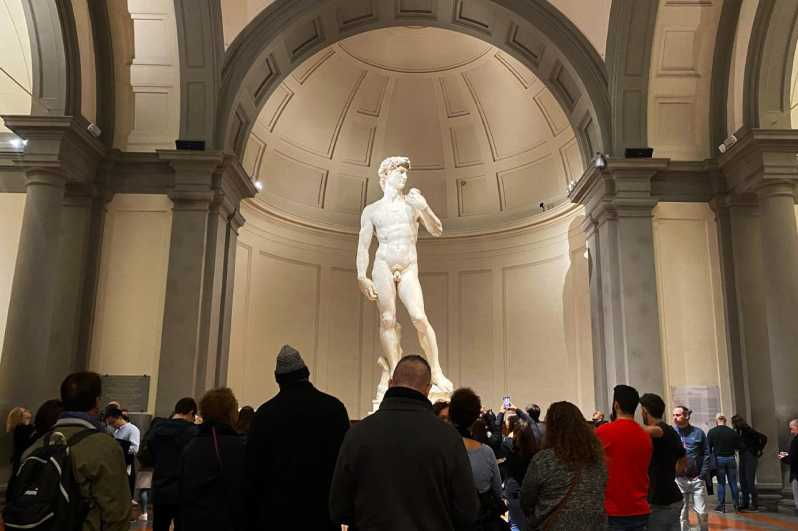 florence-exclusive-evening-tour-of-michelangelos-david