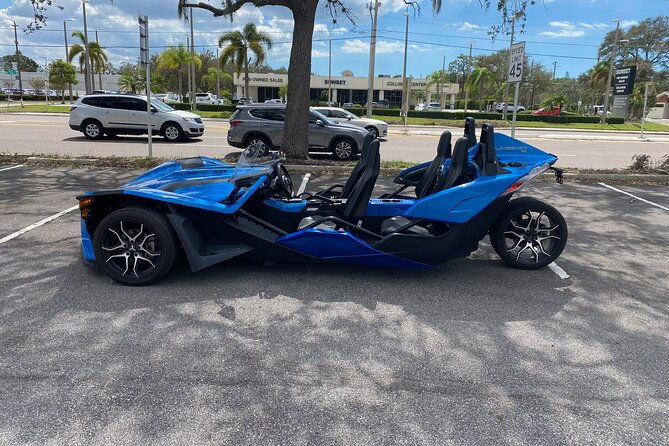 four-seater-polaris-slingshot-family-adventure