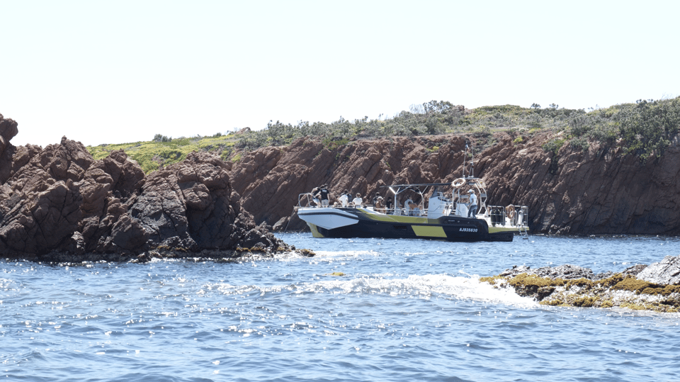 frejus-sea-and-creeks-boat-tour-with-snorkeling-and-drinks