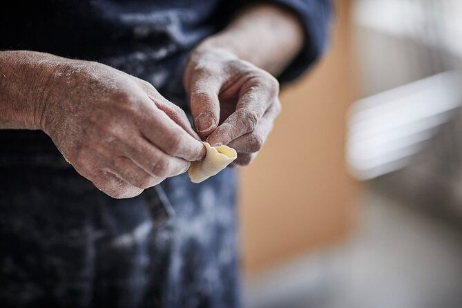 fresh-stuffed-pasta-tortelloni-with-spinach-and-ricotta