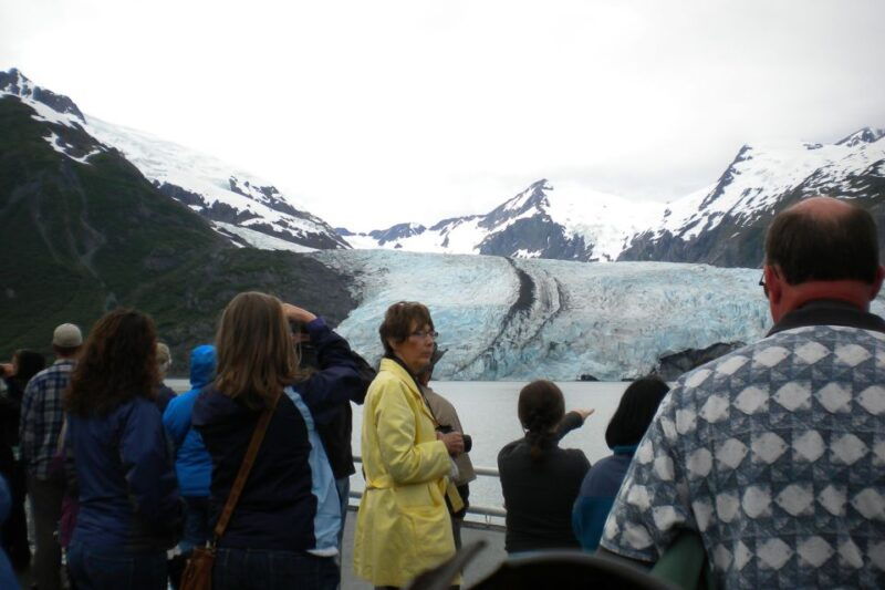 from-anchorage-portage-glacier-and-wildlife-full-day-tour