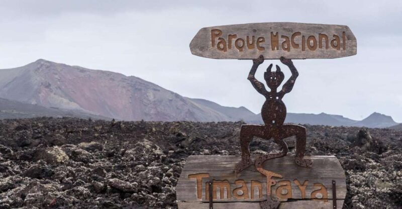 from-fuerteventura-lanzarote-volcano-and-wine-region-tour