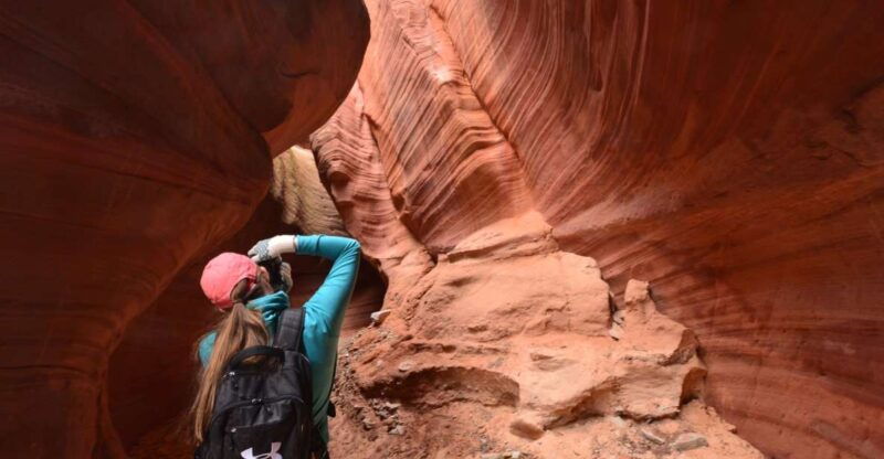 from-kanab-3-hour-peek-a-boo-slot-canyon-hiking-tour
