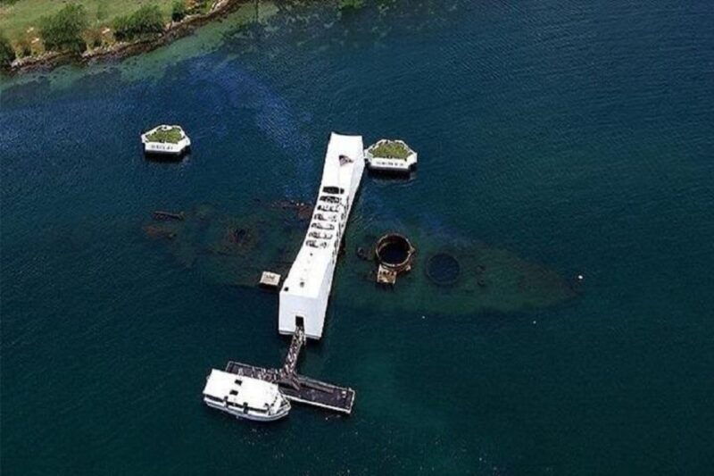 from-kauai-uss-arizona-memorial-and-honolulu-city-tour