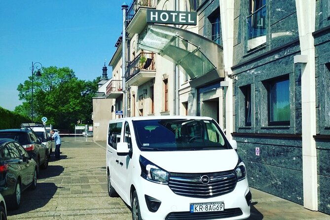 from-krakow-to-budapest-airport-private-transfer