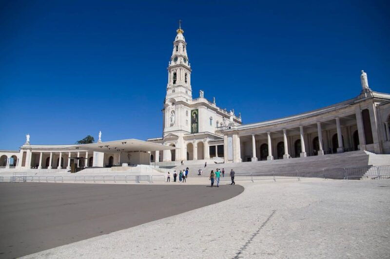 from-lisbon-aveiro-and-coimbra-private-tour