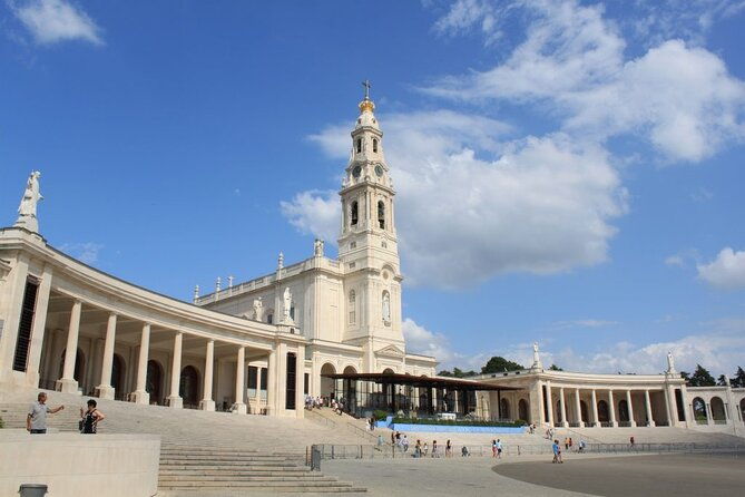 from-lisbon-to-fatima-batalha-nazare-and-obidos-full-day-private-tour