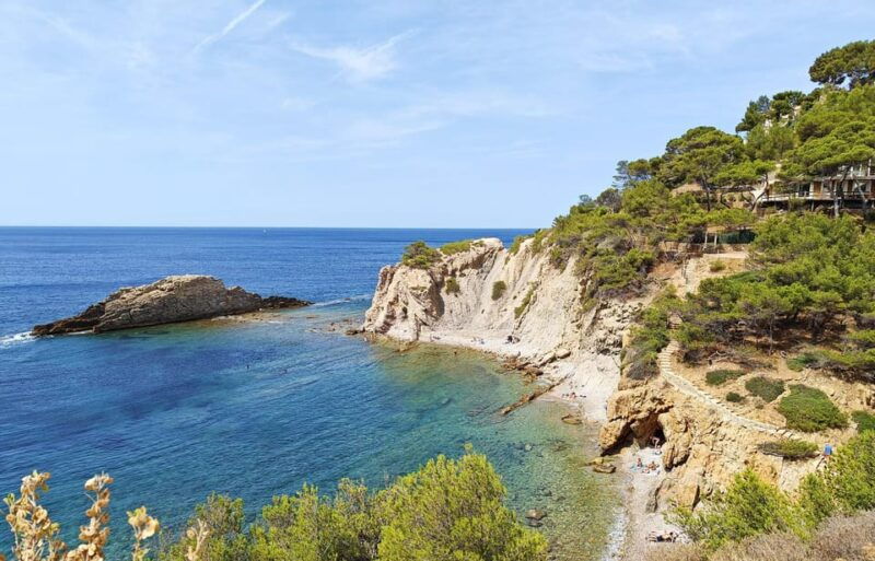 from-marseille-to-the-calanques-blueues-by-train-hike-lagoons-and-villages