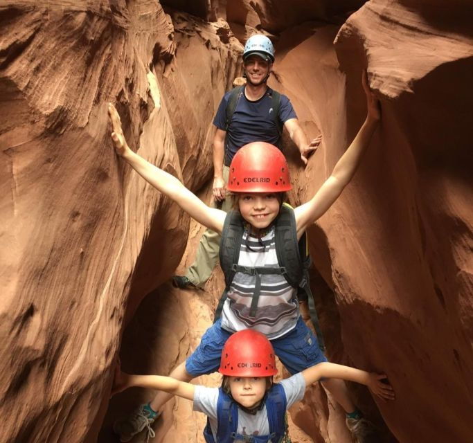 from-moab-or-hanksville-north-wash-slot-canyon-experience