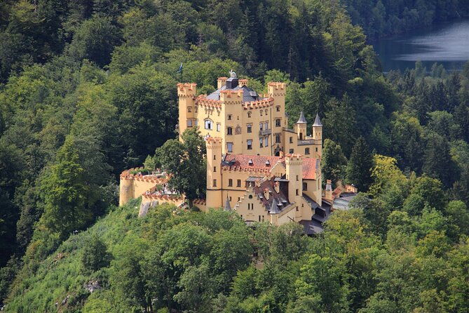 from-munich-fairytale-castle-excursion-to-neuschwanstein-palace
