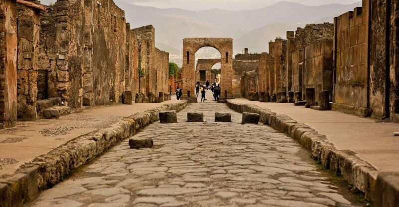 from-naples-private-tour-to-pompeii-sorrento-and-amalfi