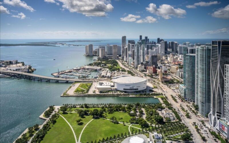 from-pembroke-pines-helicopter-tour-over-miami