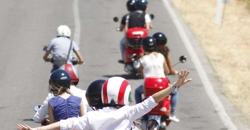 from-san-gimignano-vespa-tour-in-chianti