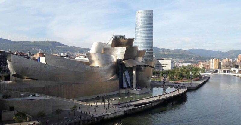 from-san-sebastian-bilbao-guggenheim-museum-private-tour