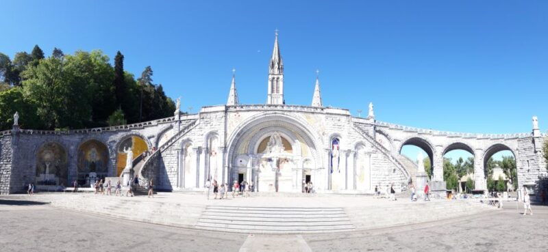 from-san-sebastian-lourdes-private-full-day-tour