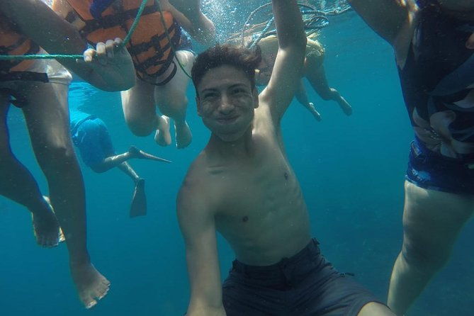 full-day-ayangue-tour-with-snorkeling-in-the-pelados-islote
