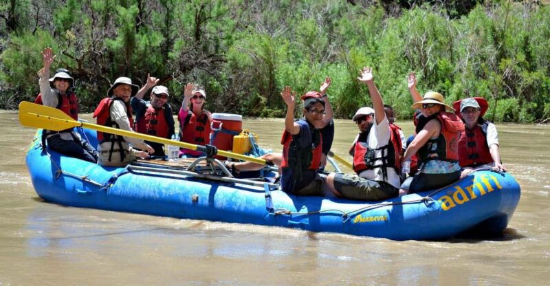 full-day-colorado-river-rafting-tour-at-fisher-towers
