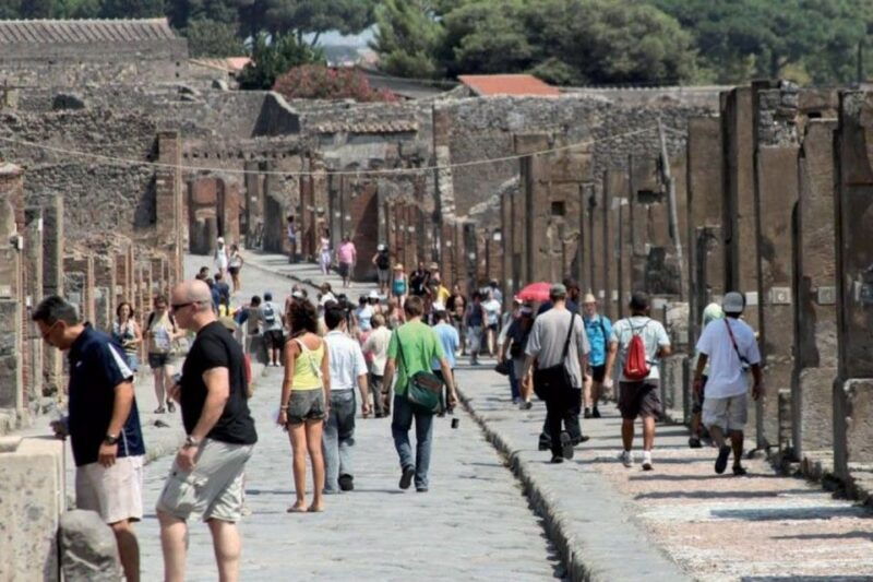 full-day-from-naples-pompeii-vesuvius-with-italian-lunch