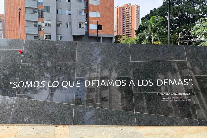 full-day-pablo-escobar-tour