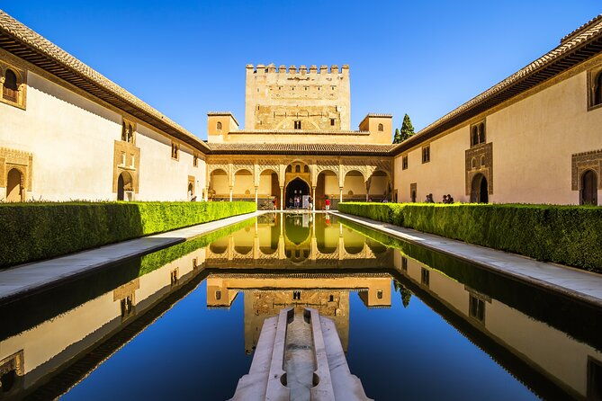 full-day-private-guided-tour-in-alhambra-from-costa-del-sol