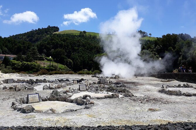 full-day-private-sao-miguel-tour-with-furnas-and-hot-springs