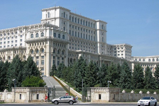 full-day-private-tour-of-bucharest-and-mogosoaia-palace