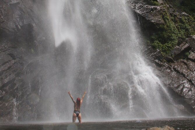 full-day-private-tour-to-the-valley-of-the-cascades