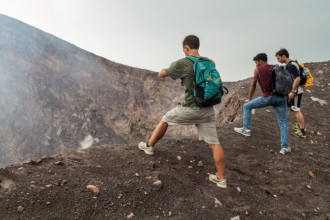 full-day-tour-in-granada-with-volcano-visit
