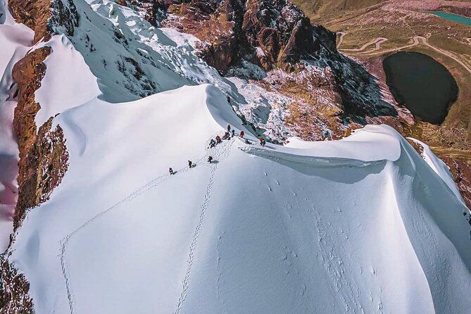 full-day-tour-in-nevado-mateo-summit-cordillera-blanca