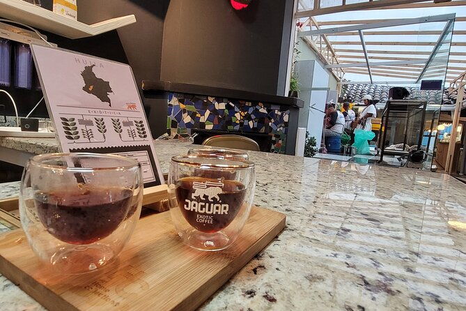 full-exotic-coffee-experience-tasting-roasting-and-filtered