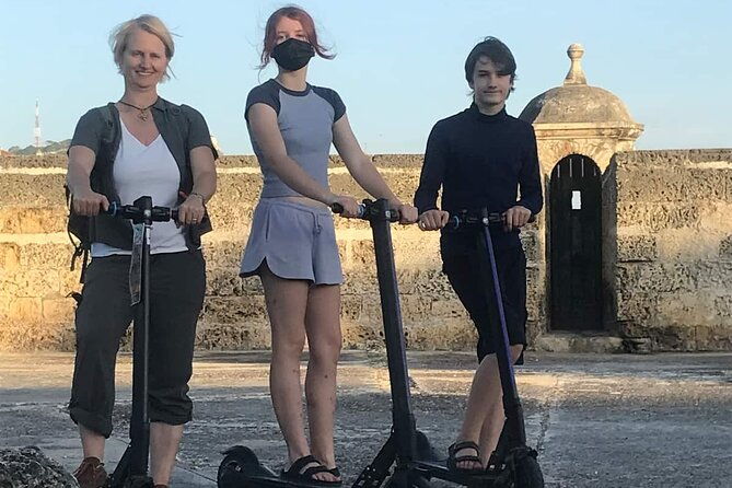 fun-fast-fresh-segway-scooter-tour-by-walled-city-getsemani