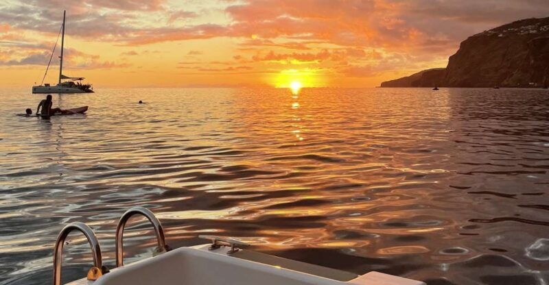 funchal-private-sunset-boat-trip-snorkel-paddle-up-11px