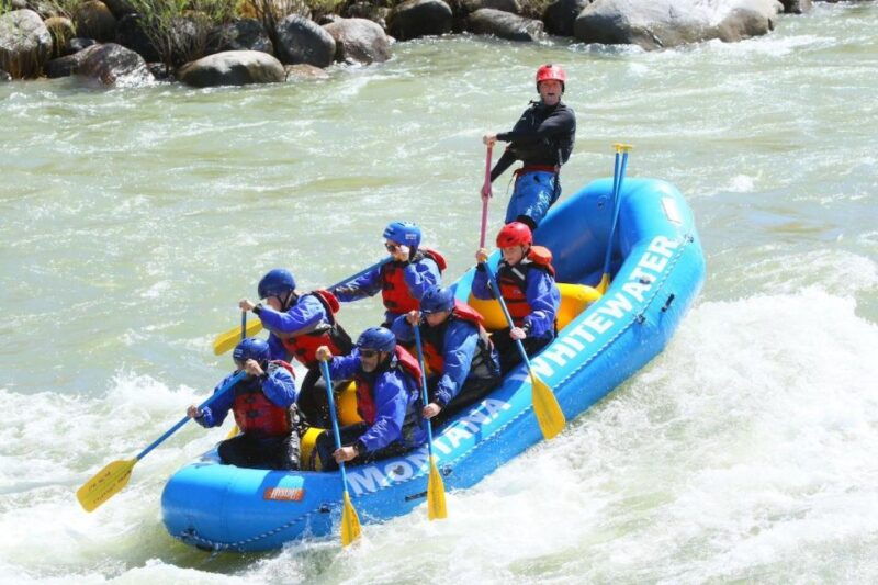 gardiner-full-day-raft-trip-on-the-yellowstone-riverlunch