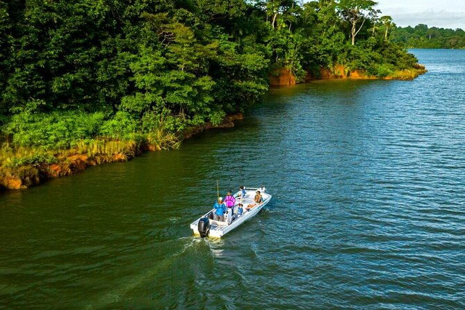 gatun-lake-boat-adventure-from-panama-city