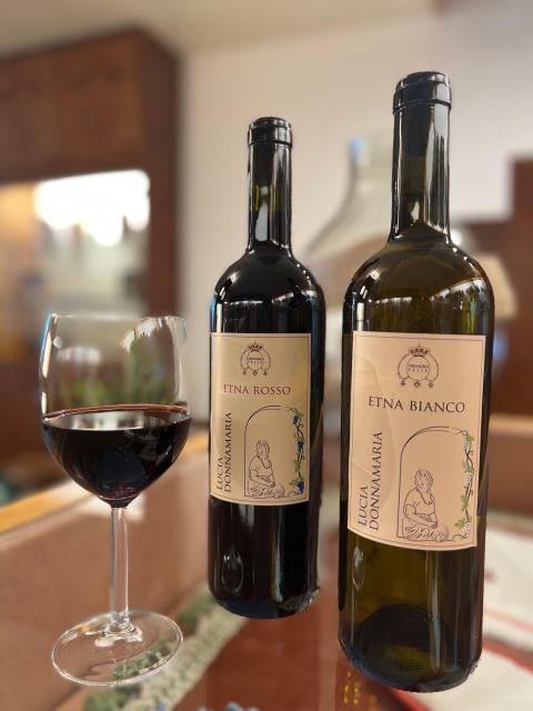 giardini-naxos-taormina-etna-wine-and-oil-tasting