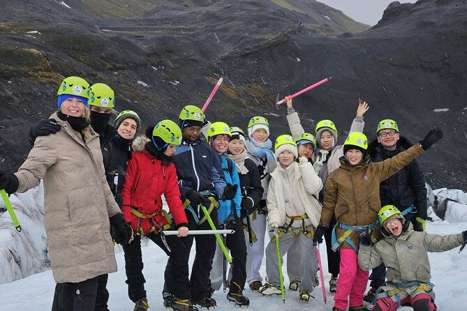 glacier-hike-experience-on-solheimajokull-meet-on-location