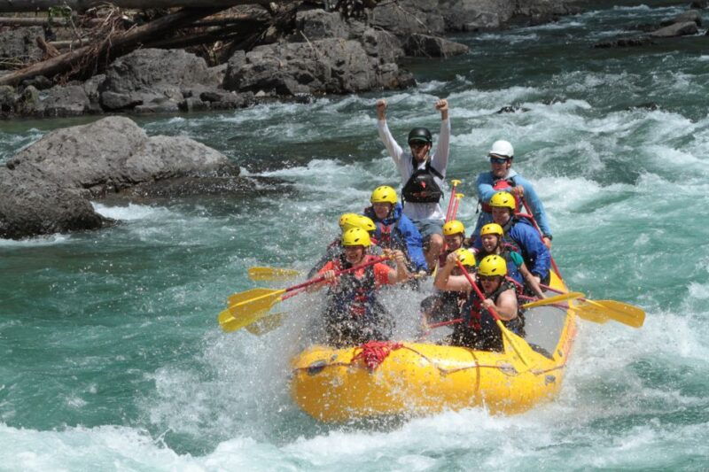 glacier-national-park-whitewater-rafting-with-dinner