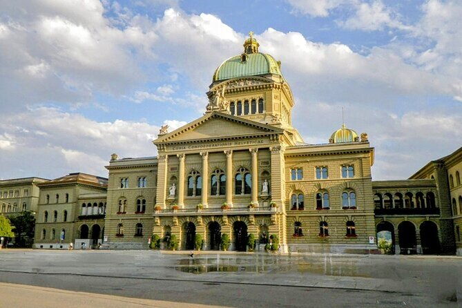 goto-bern-old-town-sightseeing-one-way-private