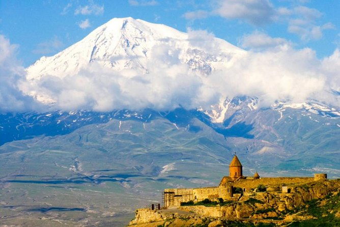 group-day-tour-khor-virap-areni-noravank-2025