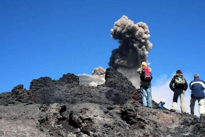 half-day-guided-tour-in-mount-etna-3000-meters