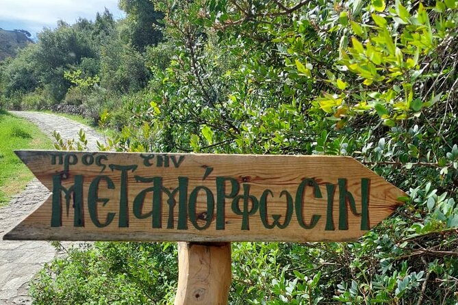 half-day-private-walking-tour-along-the-orthodox-gorge